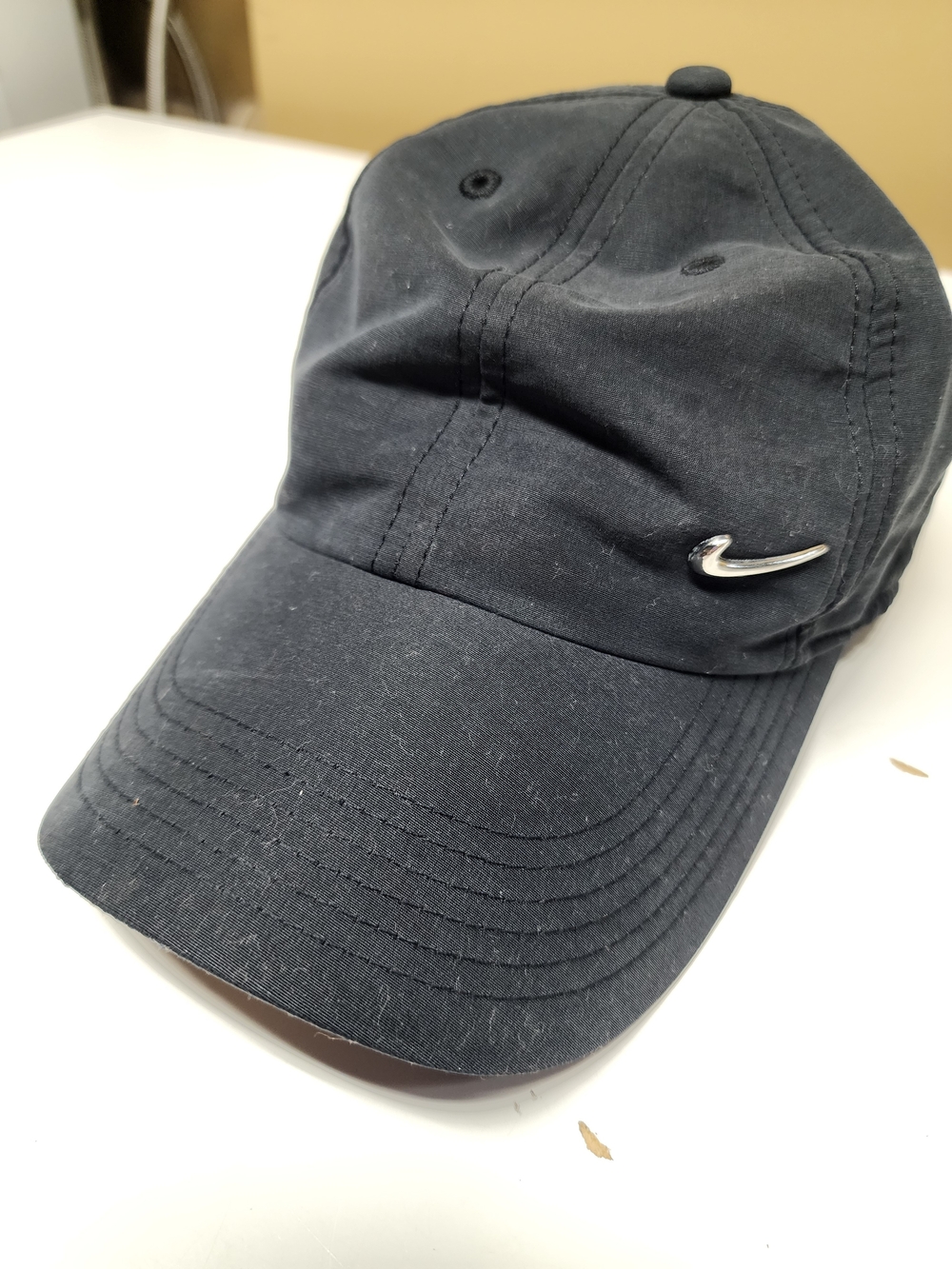 Nike Heritage86 Black Swoosh Baseball Cap